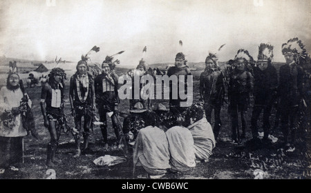 Deux hommes, Sioux grève's band, Brule Sioux Lakota, Pine Ridge, Dakota du Sud, photo de S.D. Butcher & Fils, 1891 Banque D'Images