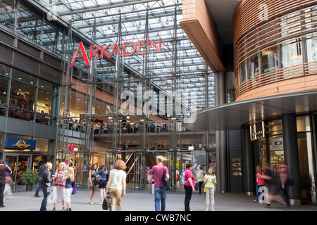 Potsdamer Platz Arkaden Shopping Centre, Berlin, Allemagne Banque D'Images