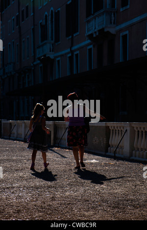 Mère et fille, Venise, Italie Banque D'Images