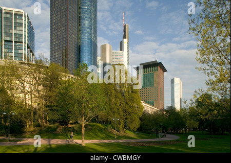 Frankfurt am Main, sur le bord des gratte-ciel Taunusanlage Banque D'Images