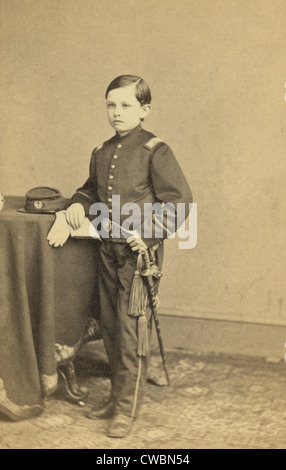 Thomas 'Tad' Lincoln (1853-1871), plus jeune fils du président Abraham Lincoln Mary et portant un uniforme de style militaire. Ca. Banque D'Images