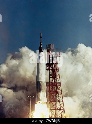 Lancement de l'Amitié 7, le premier vol spatial orbitale habitée américaine. L'astronaute John Glenn était à bord de l'Atlas modifié Banque D'Images