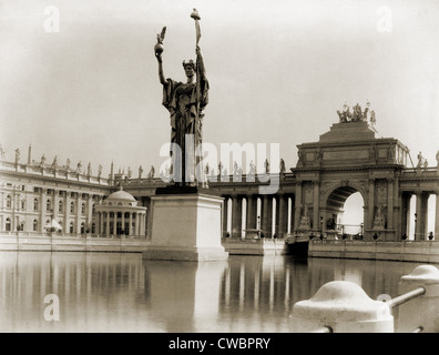 La statue de Daniel Chester French de la République en bassin à la World's Columbian Exposition, Chicago, 1893. Banque D'Images