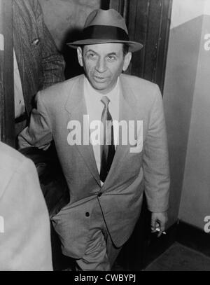 Boss jeu Meyer Lansky (1902-1983), dirigé par un détective pour la réservation sur le vagabondage à 54th Street Station, New police Banque D'Images