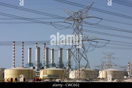 Dubaï, les poteaux avant de DEWA Power Station Banque D'Images