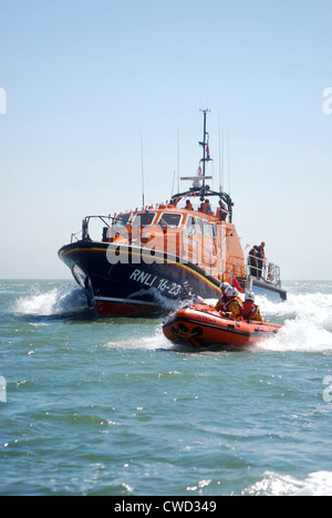 Toutes les nouvelles d'Eastbourne lifeboat lifeboat côtière météo et Eastbourne off en mai 2012 Banque D'Images