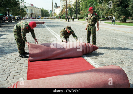 Les recrues de l'armée bulgare après une cérémonie à Sofia Banque D'Images
