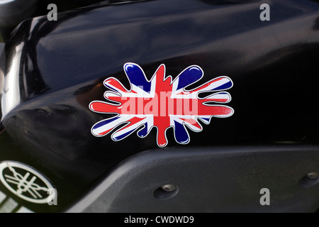 Union Jack Splash plus malades sur une moto custom Banque D'Images