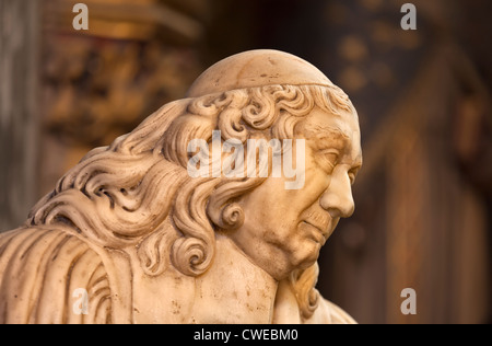 Statue d'Étienne II d'Aligre (1592-1677) à Saint Germain l'Auxerrois Church Paris France Banque D'Images