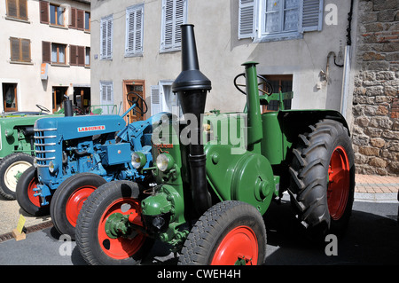 Vieux tracteurs agricoles, Laborier ,le Percheron, Marsac en Livradois , France , Banque D'Images