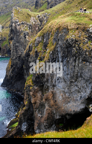 Près du pont suspendu Carrick-a-Rede, à Larrybane, Route Côtière, dans le comté d'Antrim, Ulster, Irlande du Nord, au Royaume-Uni, en Europe. Banque D'Images