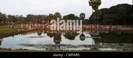 Angkor Wat lever du soleil - l'autre point de vue Banque D'Images