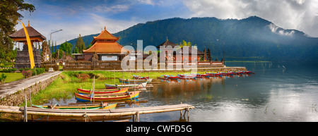 Pura Ulun Danu temple sur un Lac Beratan. Bali Banque D'Images
