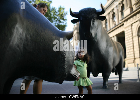 Bull and Bear en face de la Bourse de Francfort Banque D'Images