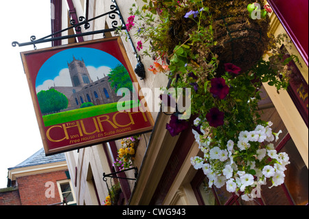 L'Église enseigne de pub Inn, Ludlow, Shropshire, Angleterre Banque D'Images