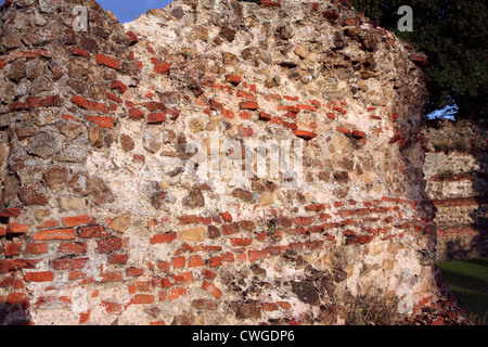 Détail mur Romain de maçonnerie à Balkerne Gate Colchester, Essex, Angleterre Banque D'Images