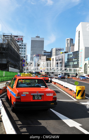 Tokyo, Japon - 30 décembre 2011 : un service de taxi dans les rues de Sumida, Tokyo Banque D'Images