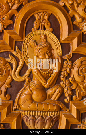 Un THIDAGU sculpté extérieur de l'université bouddhiste mondiale est situé à la base de la colline de Sagaing, près de Mandalay - Myanmar Banque D'Images