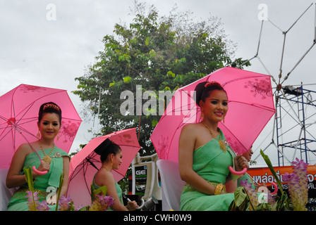 Cire de bougie et Khao Phansa (festival) le 3/08/2012 à Ubon Ratchathani en Thaïlande du nord-est Banque D'Images