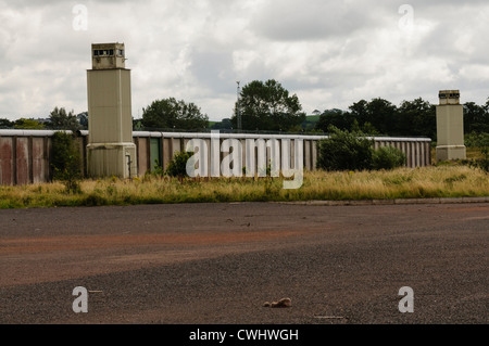 Guet et mur à la prison de Maze abandonnés (Long Kesh) Banque D'Images