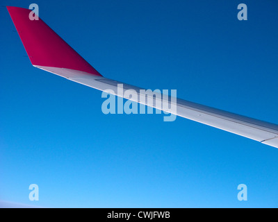 L'extrémité de l'aile d'un Airbus A340 d'Etihad Airways Banque D'Images