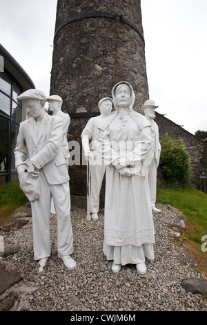 Statue de travailleur d'argile près de l'entrée d'une papule Martyn Argile de Chine Museum, St Austell, Cornwall, Royaume-Uni. Banque D'Images