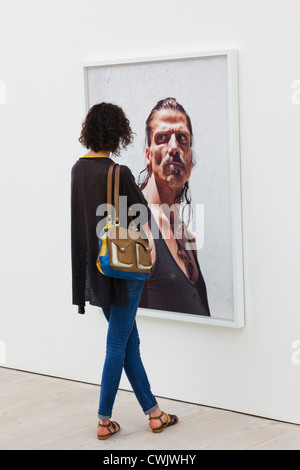 L'Angleterre, Londres, Chelsea, la Saatchi Gallery, expositions d'Intérieur Banque D'Images