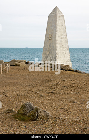 Trinity House obélisque à Portland Bill dans le Dorset Banque D'Images