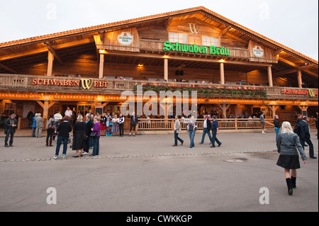 Schwaben Bräu brasserie à la fête de la bière de Stuttgart, Cannstatter Wasen, Stuttgart, Allemagne. Banque D'Images