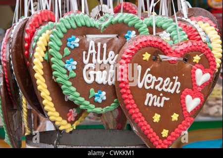 Gingerbread cookies décoratifs à la fête de la bière de Stuttgart, Cannstatter Wasen, Stuttgart, Allemagne. Banque D'Images