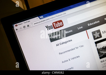 Site web You Tube afficher sur l'écran de l'ordinateur Banque D'Images