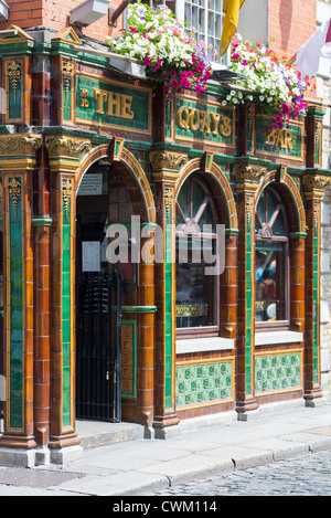 Les quais au bar de Temple Bar de Dublin, Irlande. Banque D'Images