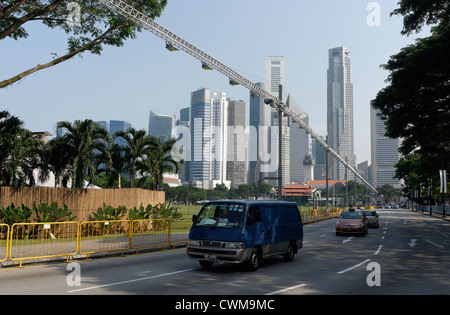 L'éclairage en place pour la piste F1 de Singapour, la course de rue, le centre de Padang, Singapour Banque D'Images