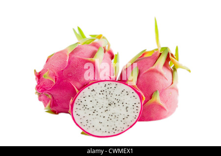 Pitaya ou fruit du dragon sur fond blanc Banque D'Images