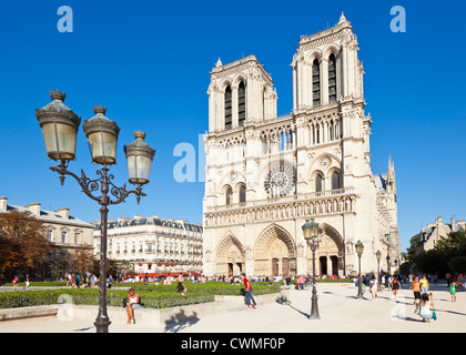 Façade de la cathédrale Notre Dame de Paris Ille de la Cite Paris France Europe de l'UE Banque D'Images