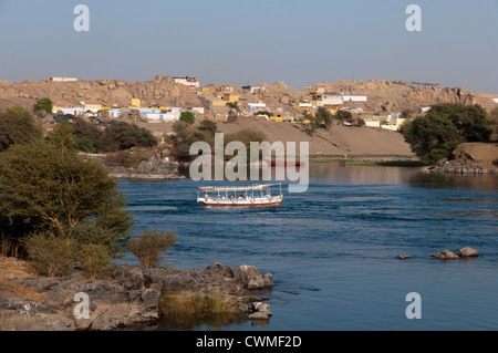 Gharb Soheil Nubian Village sur la rive ouest du Nil à Assouan Egypte suivant Banque D'Images