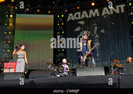 Adam Ant joue sur la scène au Festival de rembobinage Henley on Thames 2012. Par0304 Banque D'Images