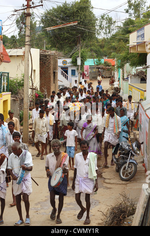 Funérailles dans un village de l'Andhra Pradesh en Inde du Sud Banque D'Images