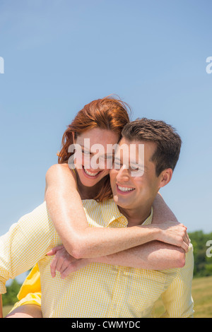 USA, New Jersey, Mendham, Portrait de couple smiling Banque D'Images