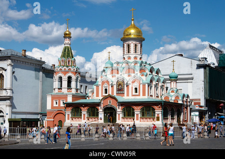 La Cathédrale de Kazan, Moscou. Restauré de la Cathédrale de Kazan, de la Place Rouge, Moscou, Russie. Aug 2012. Banque D'Images