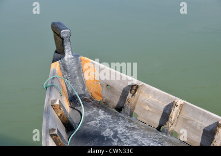 Détail d'un bateau de pêche traditionnel. El Palmar - La Albufera. Valence. Espagne Banque D'Images