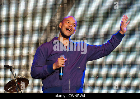 Roland Gift ancien chanteur de Stereo Total au Rewind Henley on Thames Festival 2012. Par0325 Banque D'Images