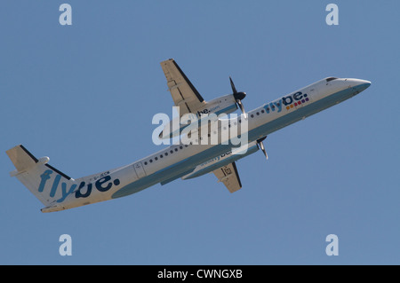 - Flybe British European De Havilland Canada DHC-8-402Q Dash 8 Banque D'Images