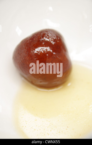 L'Inde dessert Gulab jamun , alimentaire Banque D'Images