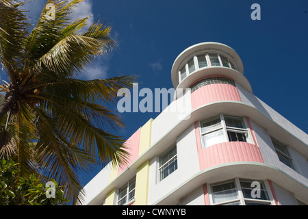 WALDORF TOURS HÔTEL (©ALBERT ANIS 1937) OCEAN DRIVE SOUTH BEACH MIAMI BEACH FLORIDA USA Banque D'Images