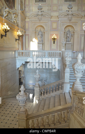 Photo de l'intérieur. Un escalier intérieur Palais Royal de Turin, Italie Banque D'Images