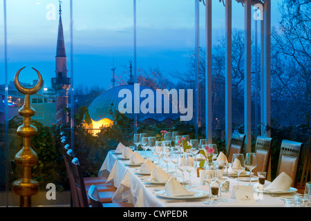 La Turquie, Istanbul, Sultanahmet, Restaurant Matbah im Ottoman Hotel Imperial, Caferiye Sokak 6 Banque D'Images