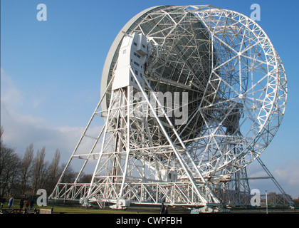 Télescope Lovell. Construit entre 1952 et 1957, il a été le premier et plus grand de son type. Banque D'Images