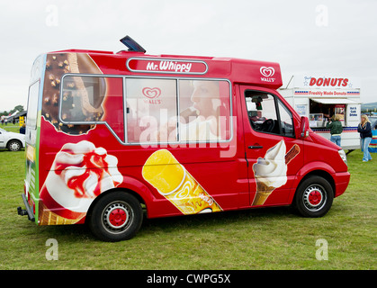 Un Mr Whippy ice cream van Banque D'Images