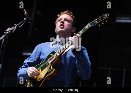 MADRID, ESPAGNE - 22 juin : Two Door Cinema Club band fonctionne à Dia de la Musica Festival le 22 juin 2012 à Madrid, Espagne. Banque D'Images